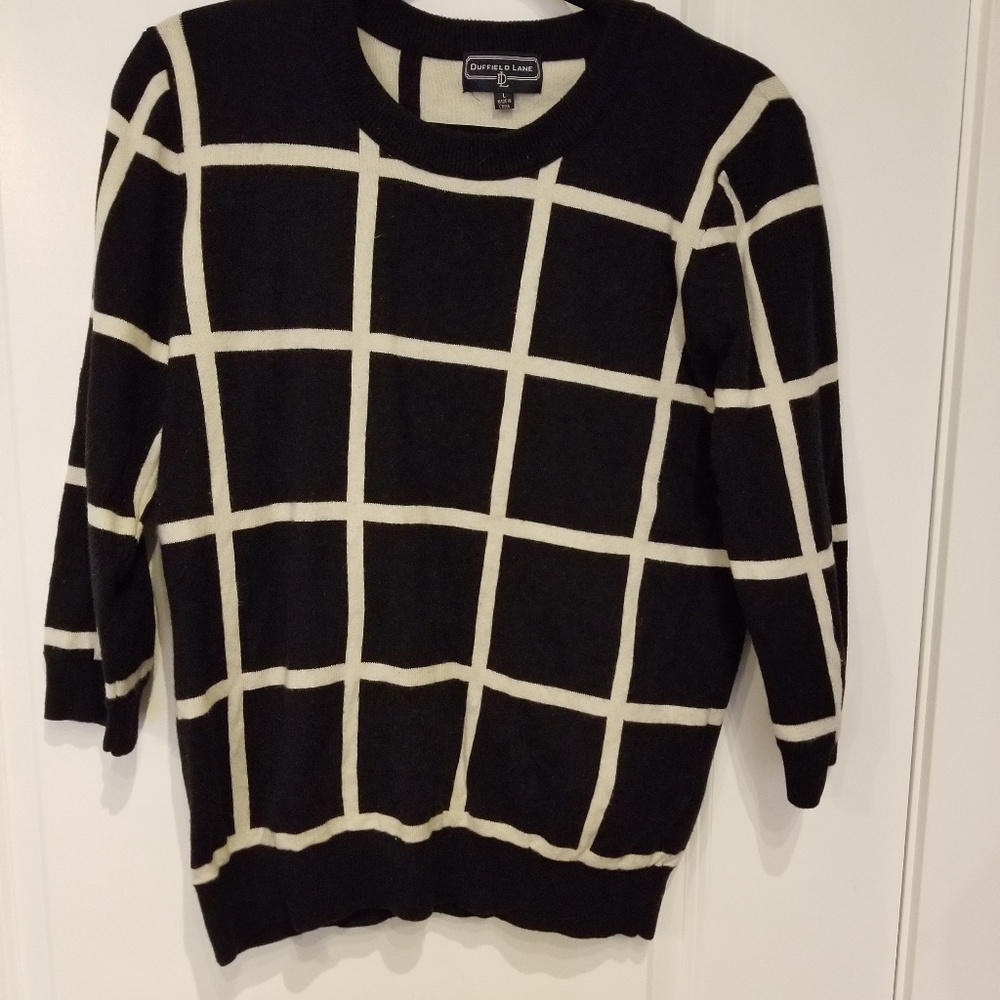 DUFFIELD LANE. 3/4 sleeve b&w sweater (large)